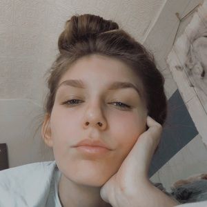 Meet your Posher, Alexus